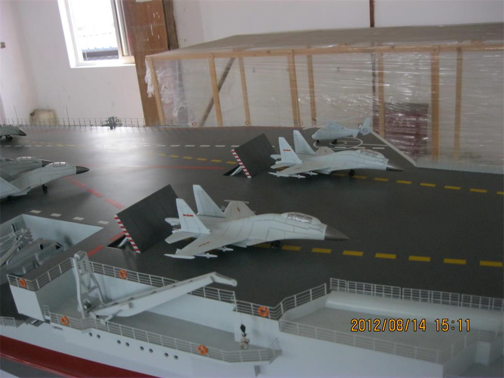 环江辽宁舰模型